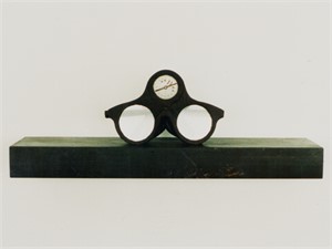 Gewerblich Industrielle Berufsschule Zug, 1998

Brille mit Kompass, Eisen